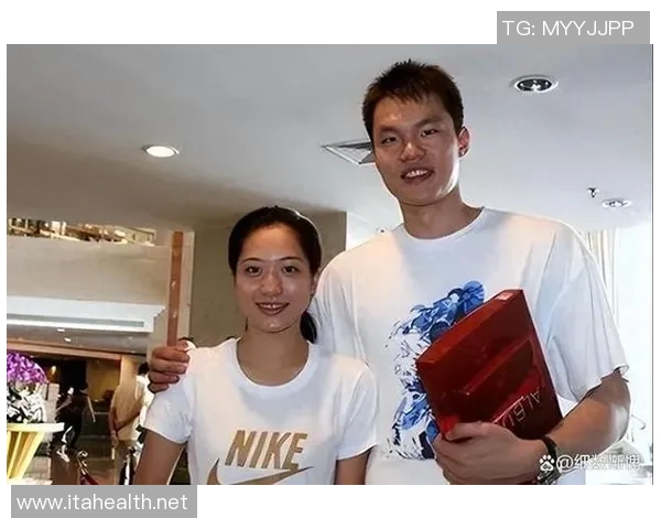 体操女神与篮球明星的浪漫爱情故事揭示了体育界的完美结合与幸福生活
